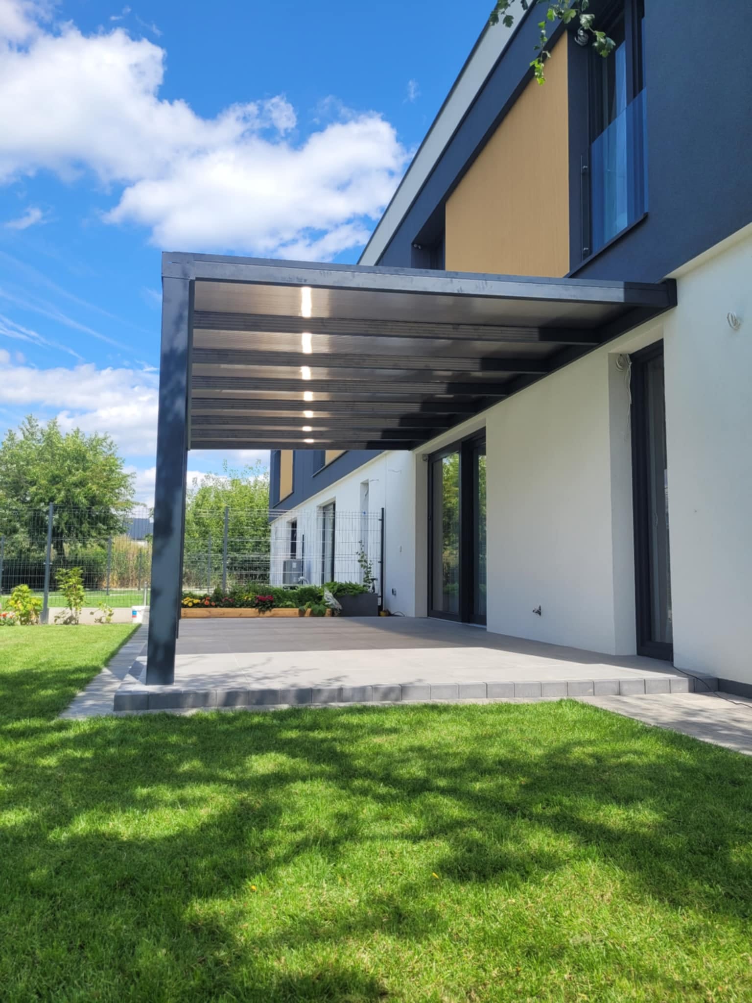 Realizacja poliwęglan 6